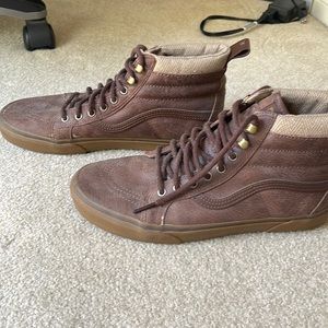 VANS. Brown. High Top. Leather. Mens. Size 11.5.
